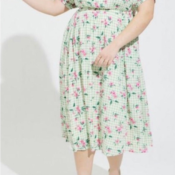 NWT TORRID Retro Chic Midi Green Plaid & Floral Dress - Picture 4 of 11
